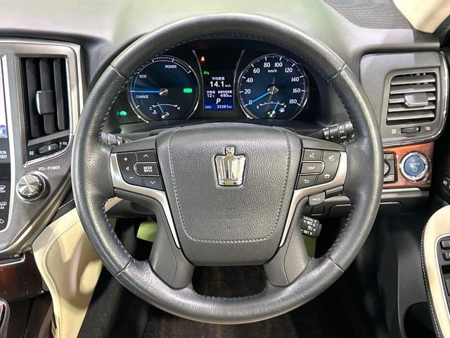 �y�����v�����X�e�A�����O�z�㎿�Ȋv���g�p���邱�ƂŁA��ɂ����������݂ƂĂ��^�]���₷���n���h���ł���