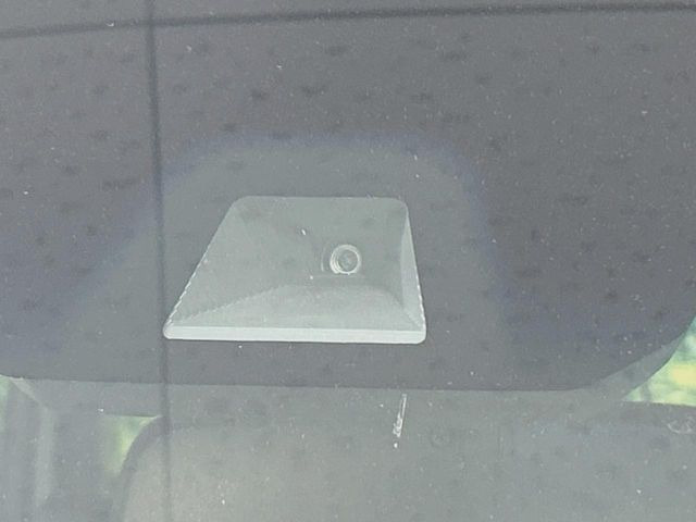 �y�V�e�B�u���[�L�A�N�e�B�u�V�X�e���z�ᑬ���s���ɑO���̎ԗ�����F�����A�Փ˂������Ȏ��͌x��ƃu���[�L�ŏՓˉ���Ɣ�Q�y�����A�V�X�g�B�����S�Ƀh���C�u�����y���݂��������܂��B