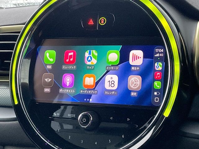 ��Apple Car Play:�X�}�z�Ƃ̗L���ڑ��ŁA�i�r�E�I�[�f�B�I�Đ��ȂǃX�}�z�̃A�v���@�\����ʂł��g����֗��@�\�ł�!