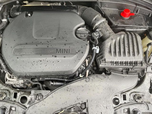 �����X�ł́A�e���[�J�[�̐�p�f�f�e�X�^�[�𓱓��B���Ǝ��i�����e�N�j�J���X�^�b�t���풓���Ă���܂��̂ŁA������̍ۂɂ����S���Ă����p���������܂��B