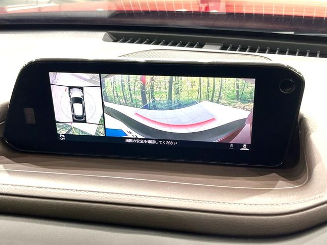 �y360&deg;�r���[���j�^�[�z��p�̃J�����ɂ��A�ォ�猩���낵���悤�Ȏ��_��360�x�N���}�̎��͂��m�F���邱�Ƃ��ł��܂������p�������m�F���₷���A�����ꏊ�ł̐؂�Ԃ��⒓�Ԃ��X���[�Y�ɍs���܂��B