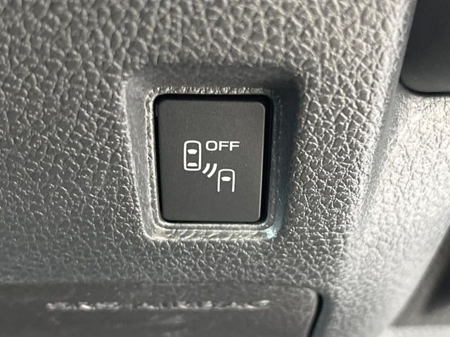 �y�����r�[�N���f�B�e�B�N�V�����z���s���A�h�A�~���[�̎��p�ɂȂ�₷���ӏ��Ɍ㑱�Ԃ��ڋ߂���ƃT�C�h�~���[�t�߂Ɍx����\���A�h���C�o�[�ɒ��ӊ��N�ƁA����̍ۂ̓n���h��������A�V�X�g�����܂��B