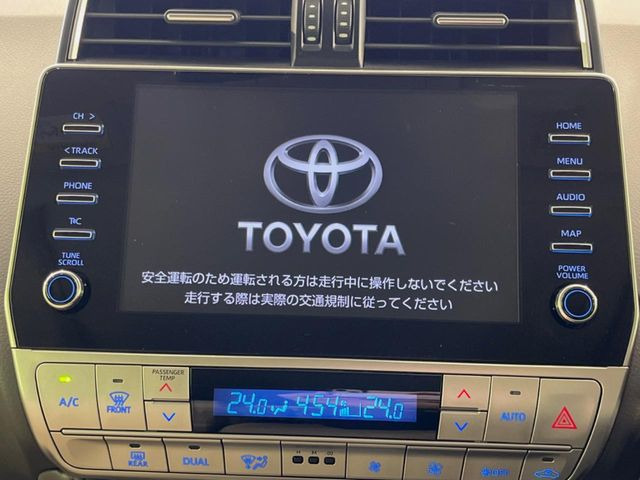 �y�����i�r�z�l�C�̏����i�r�𑕔����Ă���܂��B�i�r�̎g���₷���͂������A�I�[�f�B�I�@�\���[��!�L�����v�◷�s�͂������A�ʋ΂┃�����ȂǕ��i�̃h���C�u���y�����Ȃ�͂���