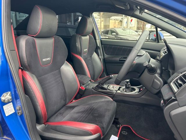 �yRECARO���o�P�b�g�V�[�g�z�l�ԍH�w�Ɋ�Â����ʈ����z�ɂ���č��ւ̕��S�Ⓑ���ԉ^�]���̔�J�������y������ڂŃ��J���Ƃ킩��X�|�[�e�B�ȃ��b�N�X�������ł��B