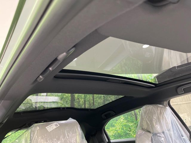 ヴェゼル1.5 e:HEV Z プレイパッケージ