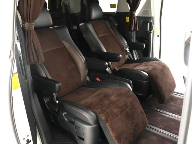 �y���ʎd�l�Ԍ���z�n�[�t���U�[�V�[�g!�{�v&�u���b�N�l�H��v�ƃA���J���^�[���V�[�g���~�b�N�X���ꂽ�n�[�t���U�[�V�[�g�ł��B�������ȐF�̑g�ݍ��킹�ō������̂���ԓ���Ԃ��L�����Ă���܂��B