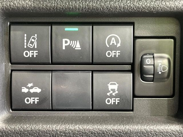 �y�X�Y�L �Z�[�t�e�B�T�|�[�g�z���s���ɑO���̎ԗ�����F�����A�Փ˂������Ȏ��͌x��ƃu���[�L�ŏՓˉ���Ɣ�Q�y�����A�V�X�g�B�����S�Ƀh���C�u�����y���݂��������܂��B