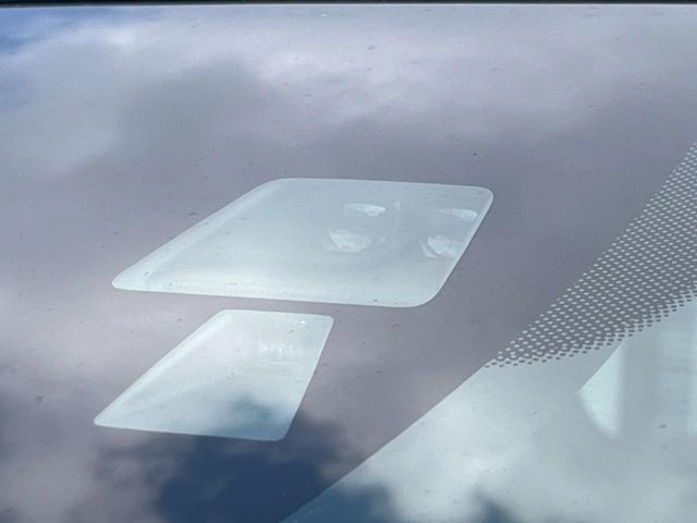 �y�X�}�[�g�V�e�B�u���[�L�T�|�[�g�z�ᑬ���s���ɑO���̎ԗ�����F�����A�Փ˂������Ȏ��͌x��ƃu���[�L�ŏՓˉ���Ɣ�Q�y�����A�V�X�g�B�����S�Ƀh���C�u�����y���݂��������܂��B