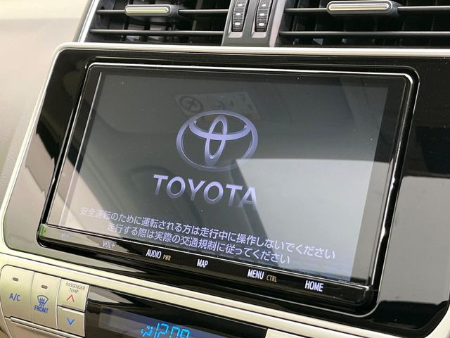 �y�����i�r�z�l�C�̏����i�r�𑕔����Ă���܂��B�i�r�̎g���₷���͂������A�I�[�f�B�I�@�\���[��!�L�����v�◷�s�͂������A�ʋ΂┃�����ȂǕ��i�̃h���C�u���y�����Ȃ�͂���