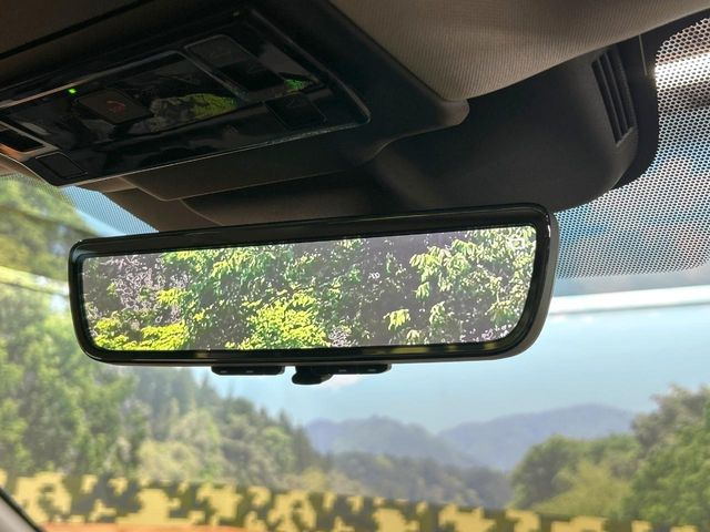 �y�f�W�^���C���i�[�~���[�z��Ȃ̑傫�ȉו��⓯��҂Ō�����m�F���Â炢���ł����S!�J�������B�e�����ԗ�����̉f�������[���~���[���ɕ\���B�N���A�Ȏ��E�ŏ󋵂̊m�F���\�ł�!