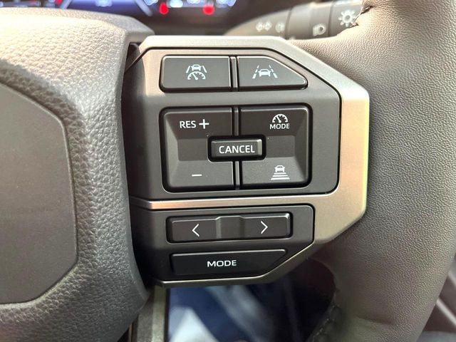 �y�g���^�Z�[�t�e�B�Z���X�z���s���ɑO���̎ԗ�����F�����A�Փ˂������Ȏ��͌x��ƃu���[�L�ŏՓˉ���Ɣ�Q�y�����A�V�X�g�B�����S�Ƀh���C�u�����y���݂��������܂��B