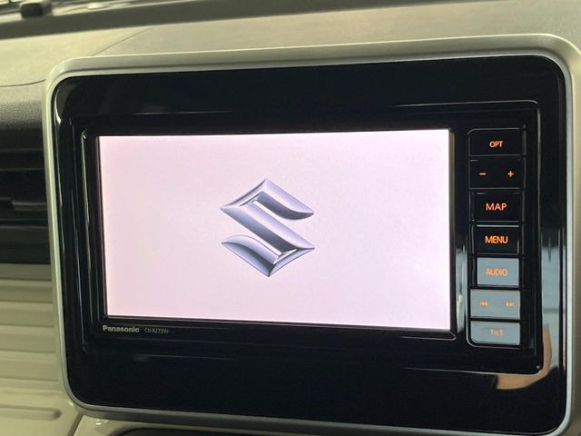 �y�����i�r�z�l�C�̏����i�r�𑕔����Ă���܂��B�i�r�̎g���₷���͂������A�I�[�f�B�I�@�\���[��!�L�����v�◷�s�͂������A�ʋ΂┃�����ȂǕ��i�̃h���C�u���y�����Ȃ�͂���