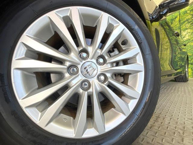 �y�����A���~16�C���`�z�C�[���z�O�ςɃ}�b�`���������A���~�z�C�[���𑕒����Ă���܂��B�e��ЊO�A���~�z�C�[����A�X�^�b�h���X�^�C�����戵�����Ă���܂��B���񂲑��k����������