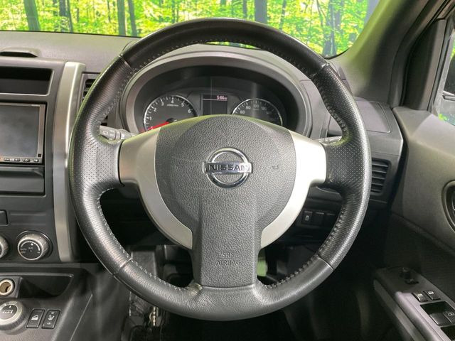 �y�����v�����X�e�A�����O�z�㎿�Ȋv���g�p���邱�ƂŁA��ɂ����������݂ƂĂ��^�]���₷���n���h���ł���