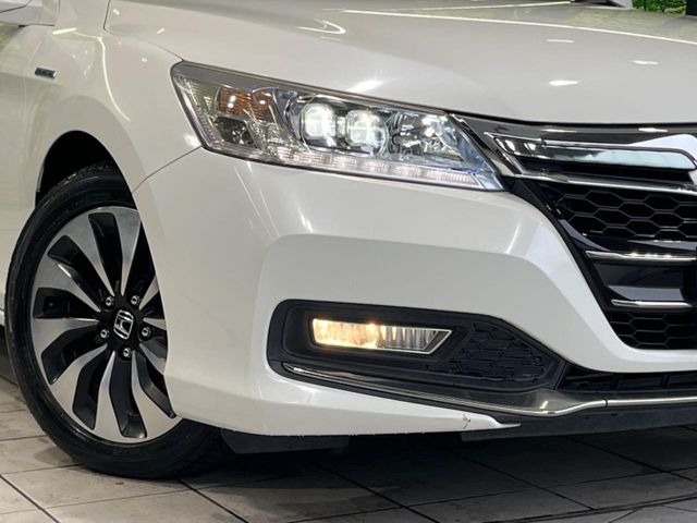 �yLED�w�b�h���C�g�z���V����ԑ��s�����ǍD�Ȏ��E���m�ۂ����S���ĉ^�]�ł��鍂�P�xLED�w�b�h���C�g�𑕔�!�_�����x�������A����d�͂��}�����Ă��܂��B