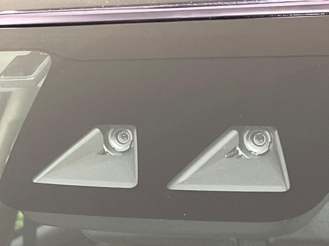 �y�g���^�Z�[�t�e�B�Z���X�z���s���ɑO���̎ԗ�����F�����A�Փ˂������Ȏ��͌x��ƃu���[�L�ŏՓˉ���Ɣ�Q�y�����A�V�X�g�B�����S�Ƀh���C�u�����y���݂��������܂��B