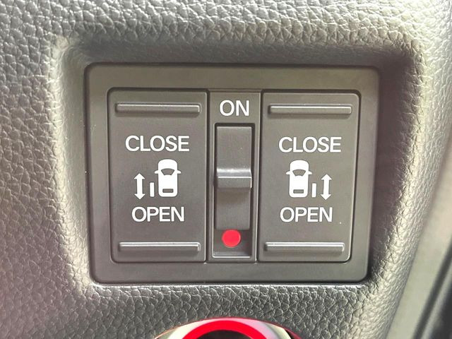 �y�����p���[�X���C�h�h�A�z�X�}�[�g�L�[��^�]�Ȃ̃X�C�b�`�Ō�ȗ����X���C�h�h�A�̊J���\���d��������͂����ăh�A���J����K�v�������A�����Ȃ��q�l�ł��ȒP�ɊJ���߂ł����K�ł���