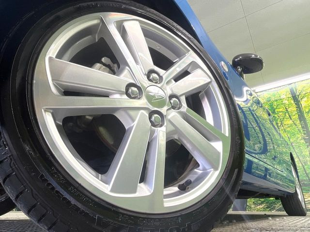 �y����16�C���`�A���~�z�C�[���z�O�ςɃ}�b�`���������A���~�z�C�[���𑕒����Ă���܂��B�e��ЊO�A���~�z�C�[����A�X�^�b�h���X�^�C�����戵�����Ă���܂��B���񂲑��k����������