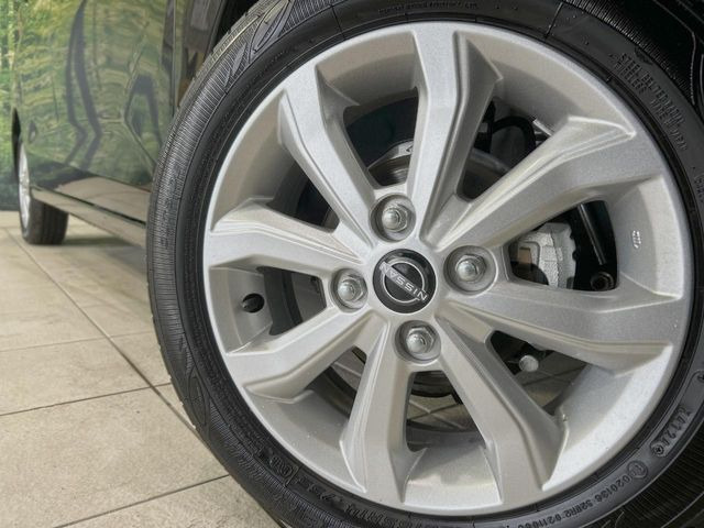 �y����14�C���`�A���~�z�C�[���z�O�ςɃ}�b�`���������A���~�z�C�[���𑕒����Ă���܂��B�e��ЊO�A���~�z�C�[����A�X�^�b�h���X�^�C�����戵�����Ă���܂��B���񂲑��k����������