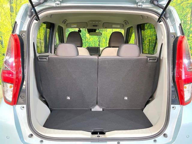 ���i�̂���������ʋ΁A���}���ɏ\���ȉ׎��X�y�[�X���m�ۂ��Ă���܂��B�Z�J���h�V�[�g��|���ƁA�傫�ȉו��̐ύڂ��\�ł���