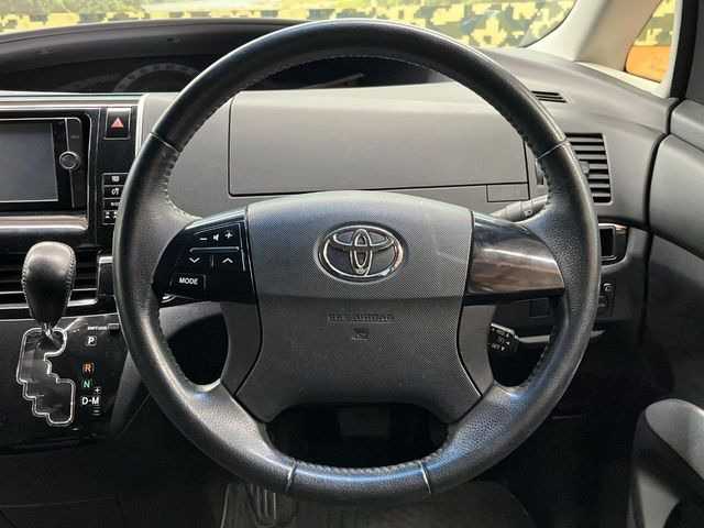 �y�����v�����X�e�A�����O�z�㎿�Ȋv���g�p���邱�ƂŁA��ɂ����������݂ƂĂ��^�]���₷���n���h���ł���