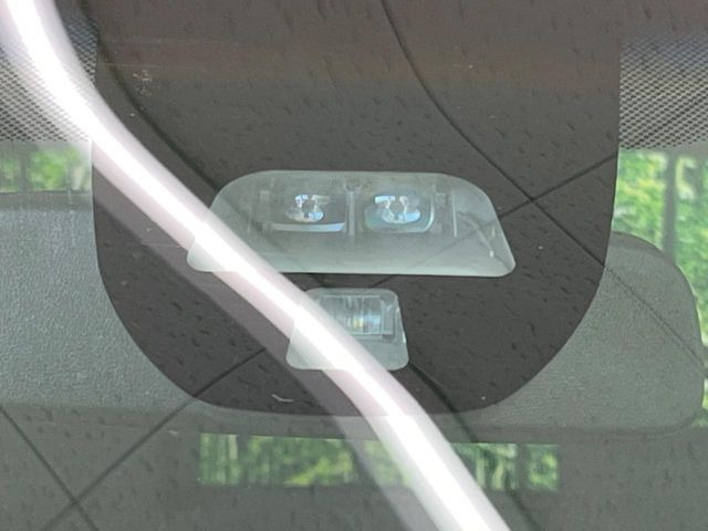 �y�V�e�B�u���[�L�A�N�e�B�u�V�X�e���z�ᑬ���s���ɑO���̎ԗ�����F�����A�Փ˂������Ȏ��͌x��ƃu���[�L�ŏՓˉ���Ɣ�Q�y�����A�V�X�g�B�����S�Ƀh���C�u�����y���݂��������܂��B