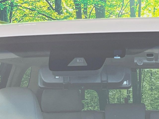 �y�g���^�Z�[�t�e�B�Z���X�z���s���ɑO���̎ԗ�����F�����A�Փ˂������Ȏ��͌x��ƃu���[�L�ŏՓˉ���Ɣ�Q�y�����A�V�X�g�B�����S�Ƀh���C�u�����y���݂��������܂��B