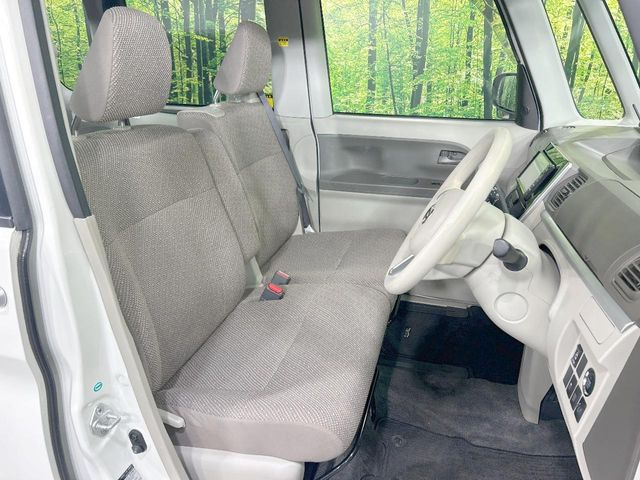 運転席シート廻りは使用感も少なく、良好な状態となっています。丁寧に使われていたことがよくわかりますね。