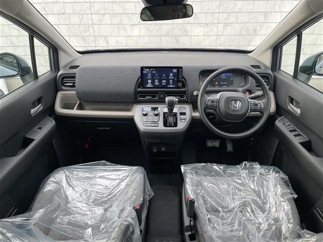 フリード1.5 e:HEV エアー EX