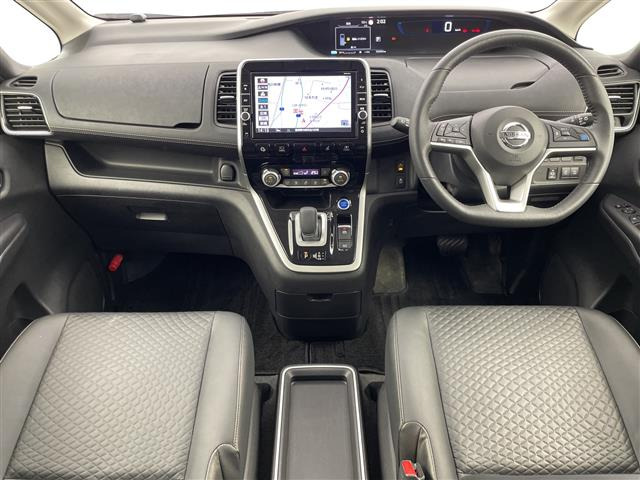 セレナ1.2 e-POWER ハイウェイスターV