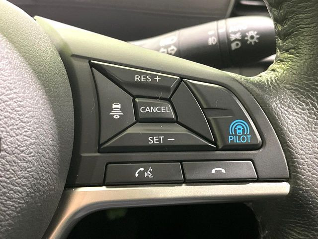 �y�v���p�C���b�g�z�������H�ł̒��������s���y��!!�a�؎��Ə��񑖍s�̃V�[���ŁA�A�N�Z���E�u���[�L�E�X�e�A�����O�������Ő��䂵�A�������^�]�̕��S���y�����Ă���܂���