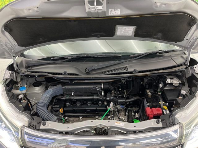 親切・丁寧な専門メカニックスタッフが応対!・車検・点検整備・事故等の修理などアフターサービスも安心。お車のカスタマイズもネクステージのサービススタッフまでご相談ください!