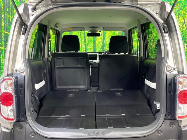 ���i�̂���������ʋ΁A���}���ɏ\���ȉ׎��X�y�[�X���m�ۂ��Ă���܂��B�Z�J���h�V�[�g��|���ƁA�傫�ȉו��̐ύڂ��\�ł���