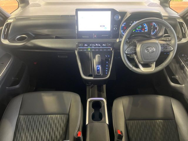 ノア1.8 ハイブリッド S-Z