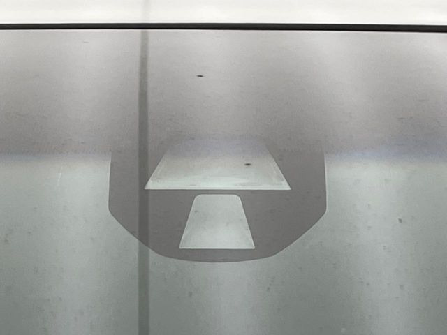 �y�V�e�B�u���[�L�A�N�e�B�u�V�X�e���z�ᑬ���s���ɑO���̎ԗ�����F�����A�Փ˂������Ȏ��͌x��ƃu���[�L�ŏՓˉ���Ɣ�Q�y�����A�V�X�g�B�����S�Ƀh���C�u�����y���݂��������܂��B