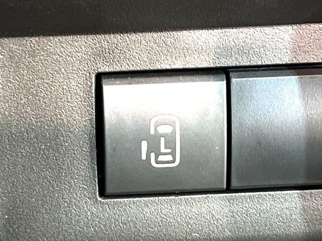 �y�p���[�X���C�h�h�A�z�X�}�[�g�L�[��^�]�Ȃ̃X�C�b�`�ŃX���C�h�h�A�̊J���\���d��������͂����ăh�A���J����K�v�������A���������q�l�ł��A�d���ו��������Ă��鎞�����N�ɊJ���߂ł��܂���