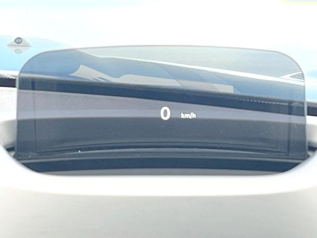 ���w�b�h�A�b�v�f�B�X�v���C(�I�v�V��������):���݂̑��x�⑖�s�����f�W�^���\���ŉ^�]�ȑO���̃K���X�ɓ��e!�^�]���A���������炳���K�v�ȏ����m�F�ł���̂łƂ��Ă��֗��ň��S!