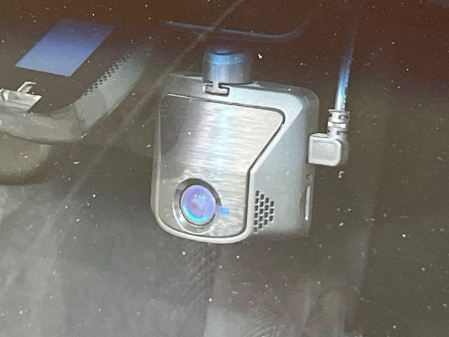 �y�h���C�u���R�[�_�[�z�h���C�u���R�[�_�[����!���s���͂������A������^�]�⎖�̂ɑ��������ہA�f���ŋL�^���A����̃��X�N�ɔ����܂��B���L�^�pSD�J�[�h�͂��q�l�����g�ł��������������K�v������܂��B