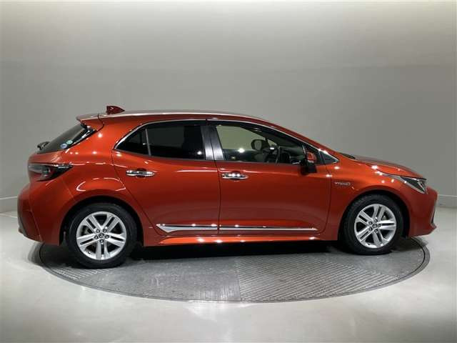 カローラスポーツ1.8 ハイブリッド G