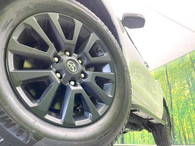 �y����18�C���`�A���~�z�C�[���z�O�ςɃ}�b�`���������A���~�z�C�[���𑕒����Ă���܂��B�e��ЊO�A���~�z�C�[����A�X�^�b�h���X�^�C�����戵�����Ă���܂��B���񂲑��k����������