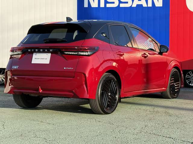 ノートオーラ1.2 G 90周年記念車