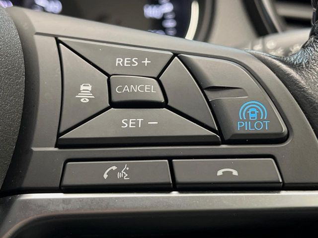 �y�v���p�C���b�g�z�������H�ł̒��������s���y��!!�a�؎��Ə��񑖍s�̃V�[���ŁA�A�N�Z���E�u���[�L�E�X�e�A�����O�������Ő��䂵�A�������^�]�̕��S���y�����Ă���܂���