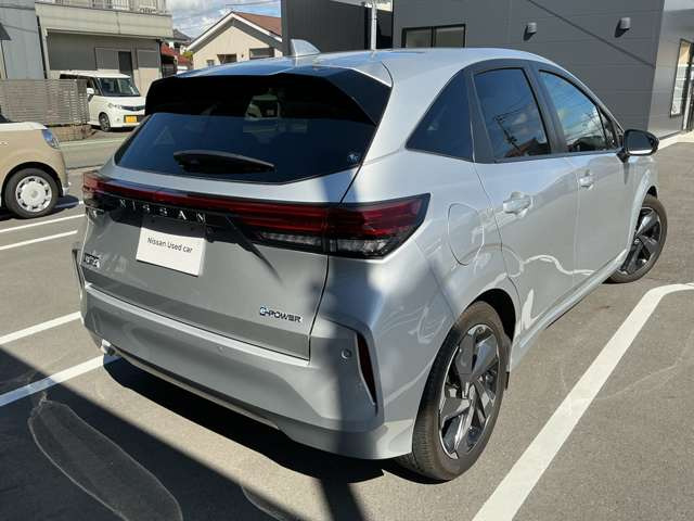 ノートオーラ1.2 G レザーエディション