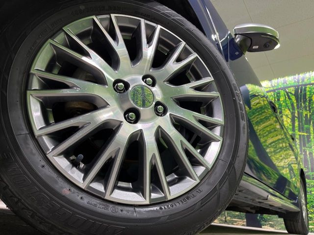 �y�O���[�h��p����16�C���`�A���~�z�C�[���z�f�U�C�����̍��������A���~�z�C�[���𑕒����Ă���܂��B�e��ЊO�A���~�z�C�[����A�X�^�b�h���X�^�C�����戵�����Ă���܂��B���񂲑��k����������