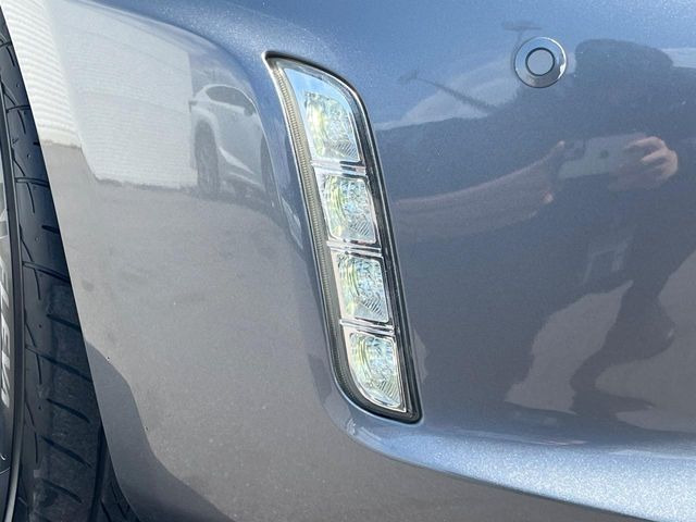 �yLED�n�C�p�[�f�C���C�g�z