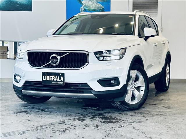 XC40B4 モメンタム