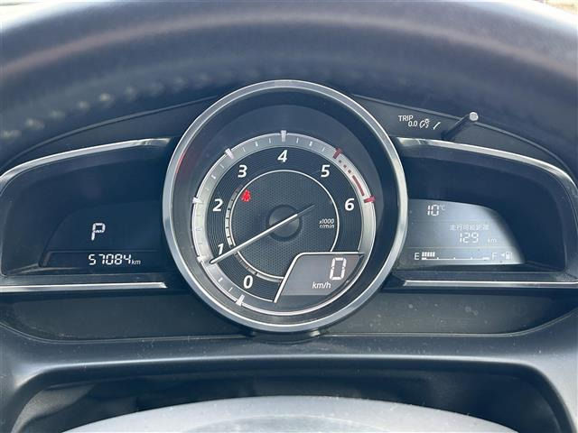 デミオ1.5 XD ツーリング 4WD