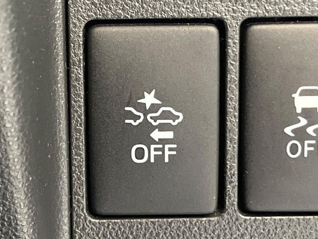 �y�X�}�[�g�A�V�X�g�z���s���ɑO���̎ԗ�����F�����A�Փ˂������Ȏ��͌x��ƃu���[�L�ŏՓˉ���Ɣ�Q�y�����A�V�X�g�B�����S�Ƀh���C�u�����y���݂��������܂��B