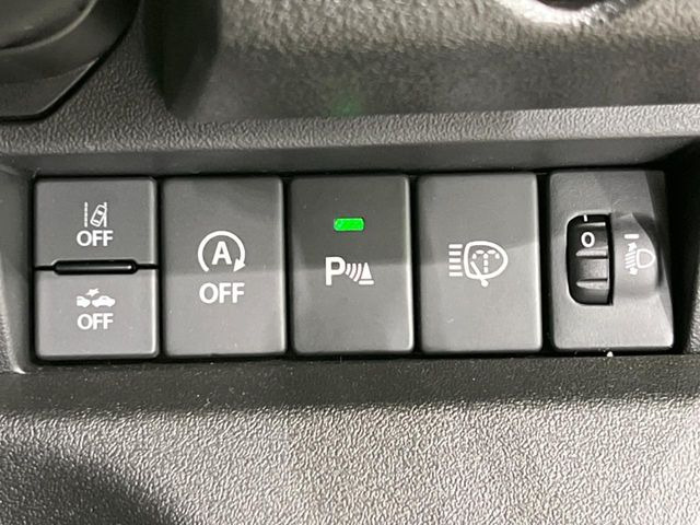 �y�A�C�h�����O�X�g�b�v�z�ԐM����a�؂Œ�Ԃ����ۂɃG���W�����~���A���ʂȔR���̏����}���܂��B�R��������ی�ɂȂ���@�\��G���W���̓u���[�L�𗣂��΍Ďn�����܂��B