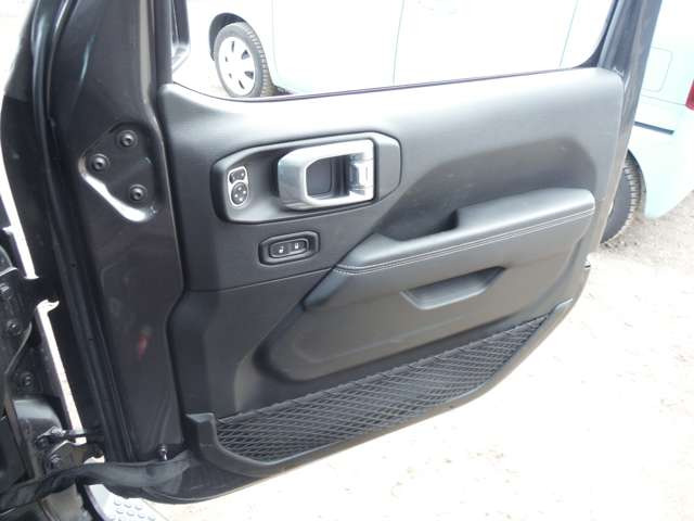 ������̃N���}�͎��O�ɃI�C�����������{���Ă���܂���